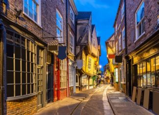 Best Food Tours in York: 5 Enjoyable Foodie Experiences Best Food Tours in York